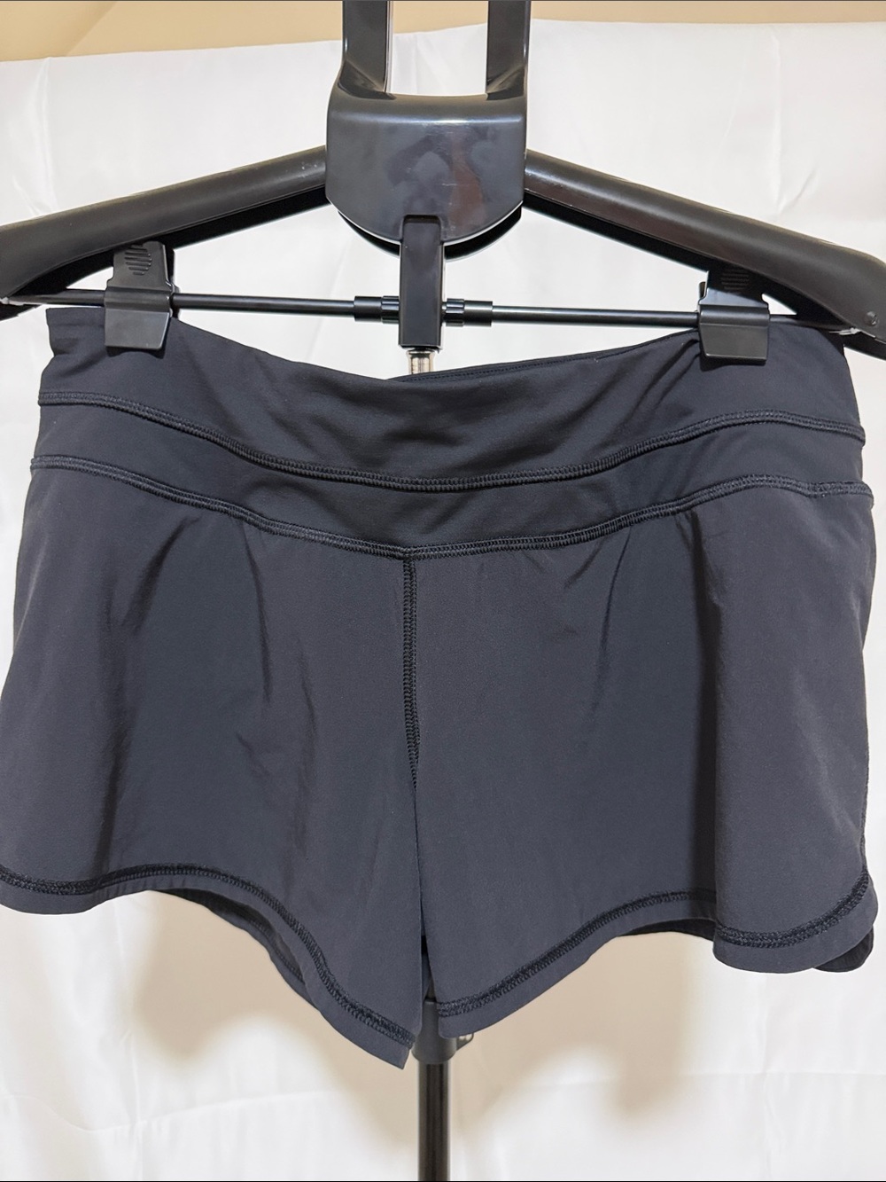 Lululemon Black Groovy Run Short